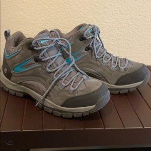 Northside hiking shoes